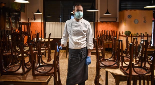 Coronavirus bar e ristoranti, il vicepresidente Epam: «Al tavolo solo con mascherina e bisogna firmare la liberatoria»
