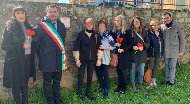 A Civita Castellana donati alberi alla scuola dell'infanzia “Anita Cerquetti”