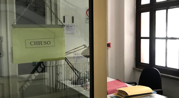 Uffici ancora chiusi nel Comune di Ancona
