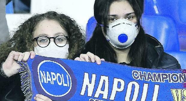 Napoli in ritiro con la mascherina: «È obbligatoria a Castel di Sangro»