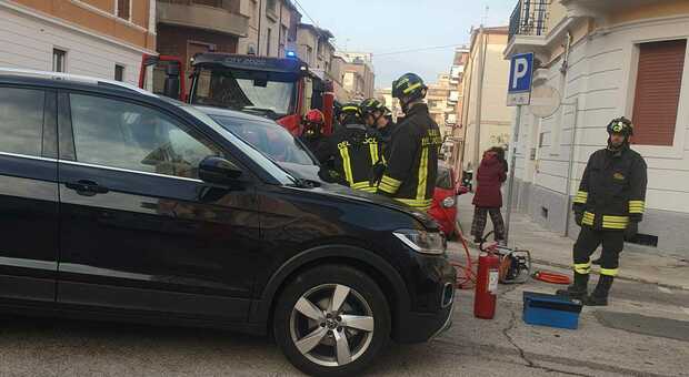 Ancona, scontro all'incrocio tra due automobili in pieno centro: due donne all'ospedale