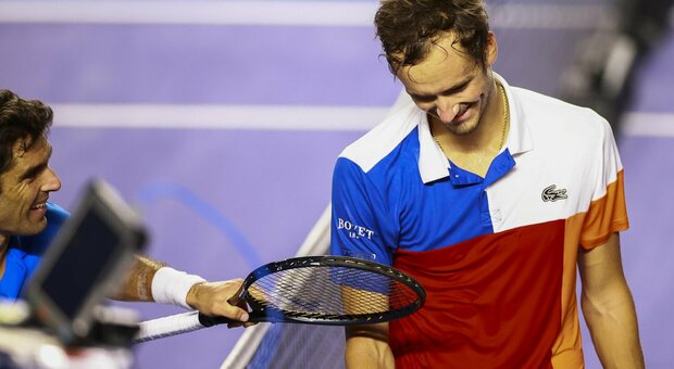 Wimbledon verso l'esclusione dei tennisti russi. A rischio anche gli Internazionali di Roma