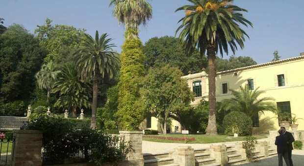 Balestrieri: «Villa Baruchello, ultimi ritocchi». Intervento sui cancelli per evitare i bivacchi