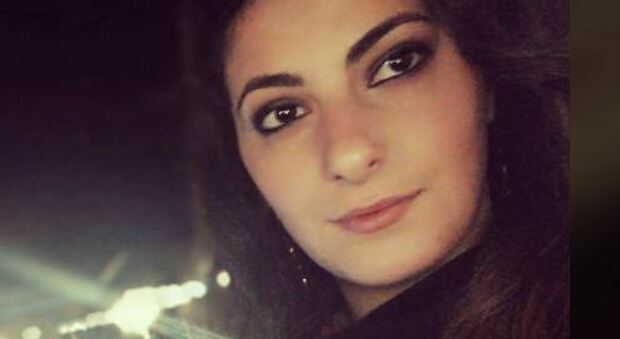 Maltempo, auto travolta da torrente a Salerno: muore ragazza di 26 anni, fidanzato si salva aggrappandosi a un albero