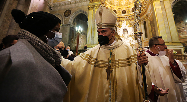 Napoli, Battaglia ai sacerdoti: «Siete il volto della tenerezza del Padre»
