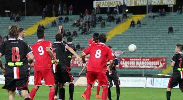 L'Ancona a Carrara sconfitta 2-1 Casiraghi accorcia al 90'