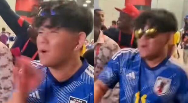 Giappone in delirio dopo la vittoria con la Spagna. E lo sfottò del tifoso diventa virale: «Dov'è Morata?»