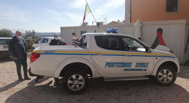 Rieti, a Collevecchio imprenditori e commercianti donano un pickup a disposizione della Protezione Civile