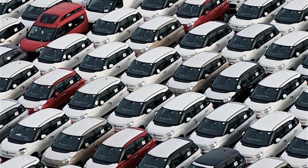 Mercato auto, a febbraio frenano le immatricolazioni: -1,42%. Nei primi due mesi +0,99%