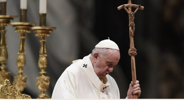 Vaticano, documenti top secret sollevano dubbi sulla porpora del neo cardinale di Como, diede protezione a un prete pedofilo