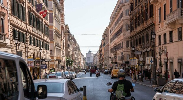 Roma, «Un consiglio comunale sul tram di via Nazionale»