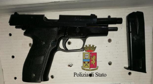 Napoli, l'ultimo colpo di Pocho: arrestato 30enne con droga e armi