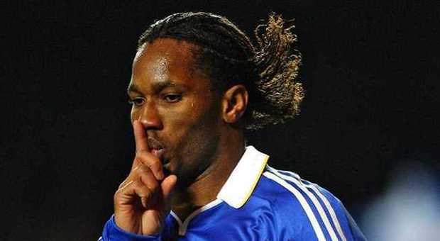 Drogba conteso tra City e Chelsea Il Manchester di van Gaal punta Blind