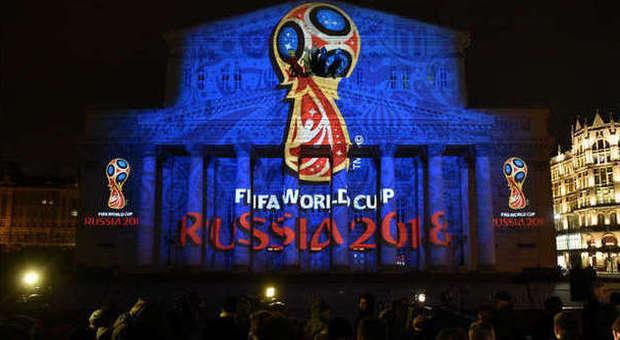 Fifa, l'effetto domino dei poteri che crollano: ora sono a rischio i mondiali di Russia e Qatar