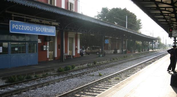 Disagi sulla tratta Pozzuoli-Giugliano Ritardi di 25 minuti e 2 treni cancellati