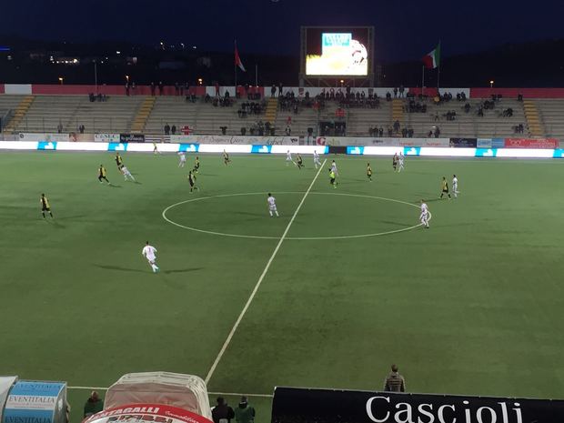 Calcio Lega Pro, il Teramo sbaglia e paga: 1-1 contro il Santarcangelo