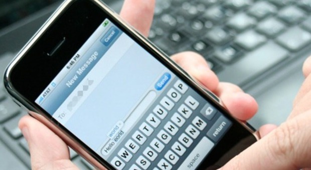 Apple deposita un brevetto per correggere gli sms inviati sbagliati