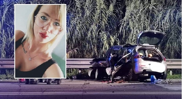 Osimo, Aurora Caruso muore a 22 anni nell'incidente sulla Statale, grave l'altro conducente 21enne