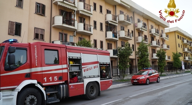 Secondo incendio in un appartamento in città, fiamme in via San Leonardo