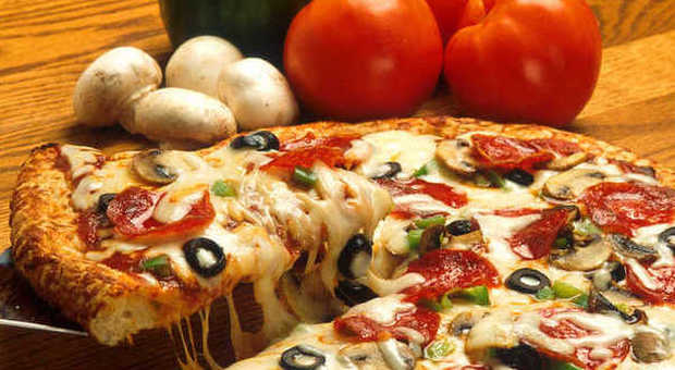 Stufi della solita pizza? Arriva quella alla marijuana