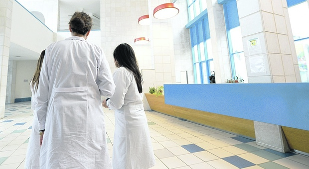 Ospedale Moscati Avellino, sospese visite a tutti i pazienti: troppi contagi