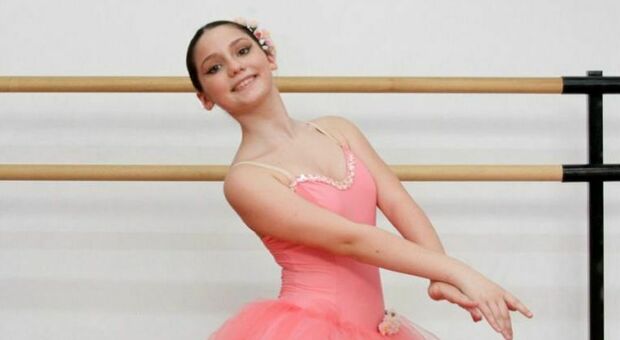 Assunta Grieco, la ballerina corona un sogno a 13 anni: un passo a due con un professionista del San Carlo
