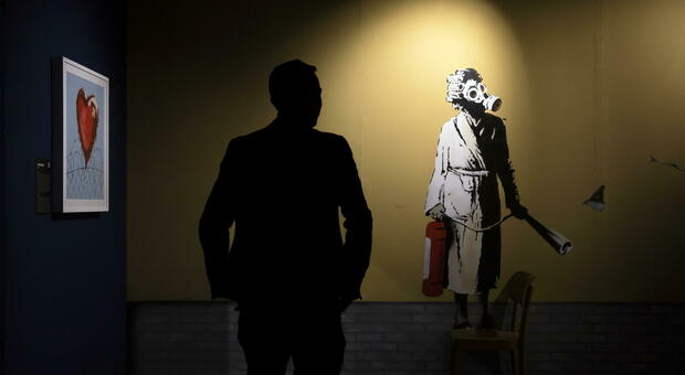 Banksy, è arrivato il momento della verità: accusato di diffamazione, l'artista inglese potrebbe svelare la sua identità