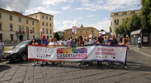 Omofobia, vandalizzata la targa per le vittime omosessuali del fascismo