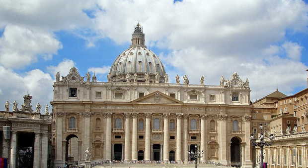 Vaticano, aperta indagine sul caso del vice direttore dello Ior silurato dal Papa