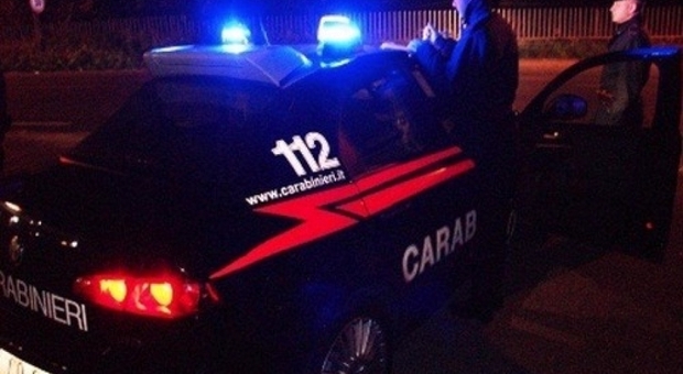 Carabinieri al lavoro di notte, foto tratta dal Web
