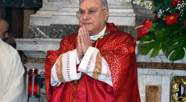 Parrocchiana a processo per stalking contro il prete di Collescipoli e diffamazione verso l'ex vescovo