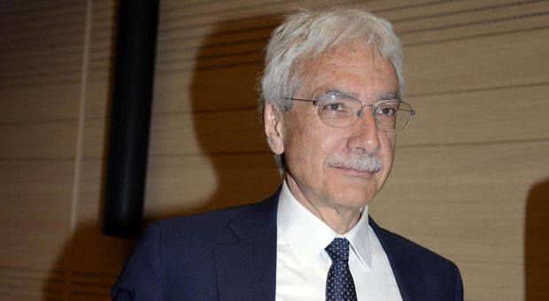 Il presidente dell'Ivass Salvatore Rossi