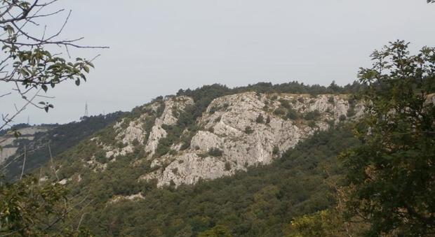Trieste, trovati morti due alpinisti: rimasti per ore appesi alle pareti della montagna