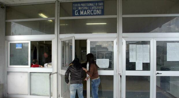 Istituto Marconi, svolta per gli studenti: lezioni di pomeriggio in 4 scuole di Giugliano
