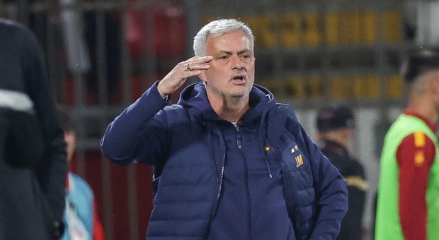 Roma, furia Mourinho: «Chiffi il peggior arbitro mai incontrato»