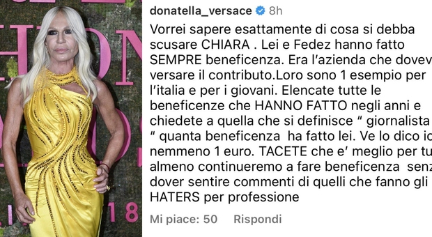 Caso Ferragni, Donatella Versace la difende: «Lei e Fedez esempio per l'Italia». Poi l'attacco a Selvaggia Lucarelli