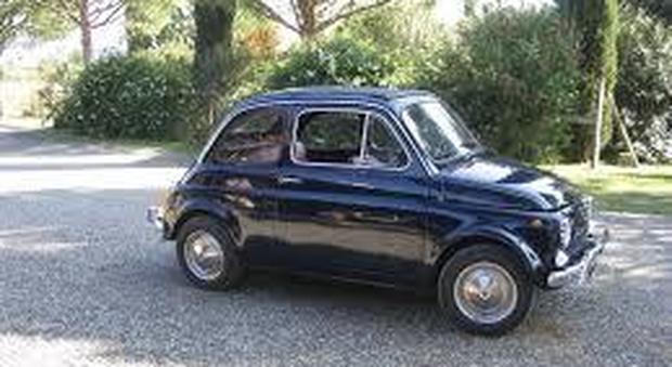 Una Fiat 500