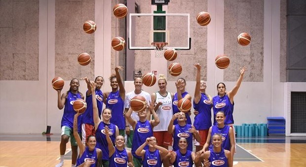 Sabato amichevole della nazionale di basket donne: delle 14 a referto 11 sono venete