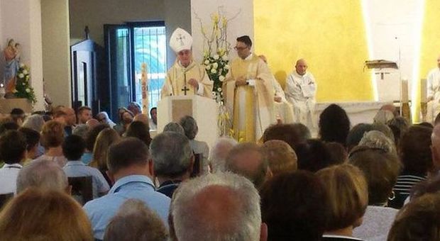 Civitanova, cerimonia col vescovo Conti per il nuovo parroco di San Giuseppe