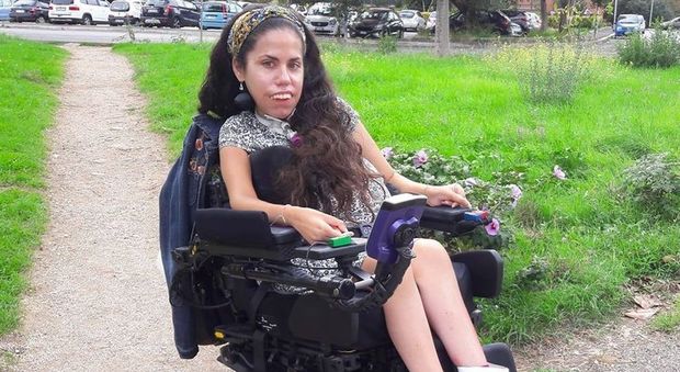 La disperazione di Claudia: «Il Comune di Roma mi ha escluso dal servizio di Trasporto disabili, aiutatemi»