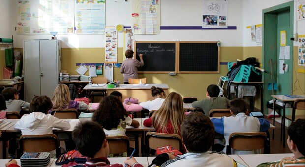 Trenta insegnanti precari licenziati in tronco: nel loro curriculum mancava qualcosa di fondamentale
