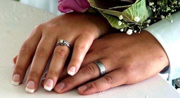 Anello di fidanzamento e promessa di matrimonio: se le nozze non vanno in porto c'è il risarcimento