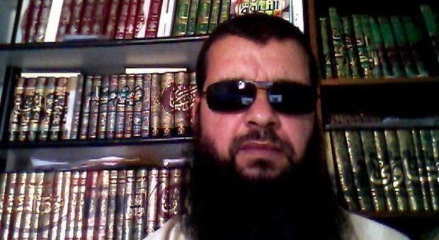 Espulso un imam radicalizzato: aveva chiamato la figlia Jihad