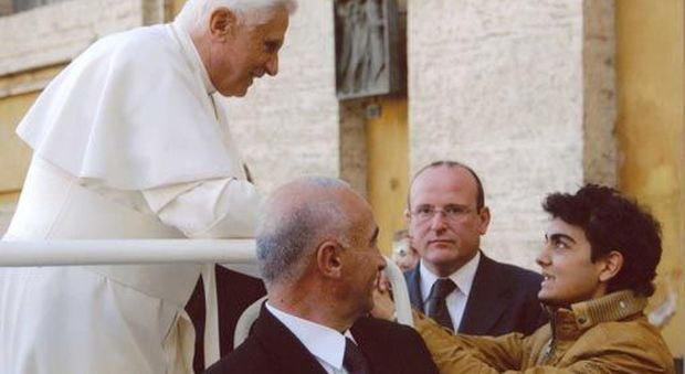 Pierangelo Capuzzimati con Papa Ratzinger