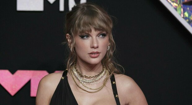 Taylor Swift, arrestato l'uomo che ha cercato di entrare in casa della pop star due volte
