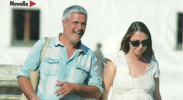 Enrico Lucci papà a 52 anni: la fidanzata Diana è in dolce attesa