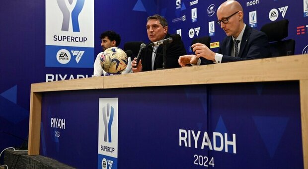 Supercoppa, «Dove sono Milan e Juve?»: la gaffe della stampa saudita durante la conferenza stampa