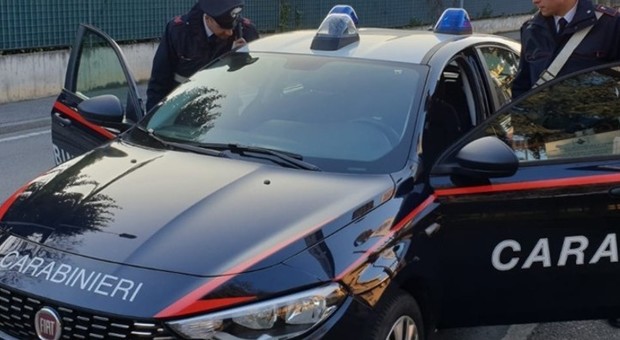 Controlli nel Napoletano: multe e trovata un'auto rubata a giugno