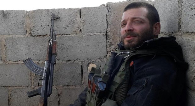 Lorenzo Orsetti, chi era l'italiano ucciso dall'Isis: aveva 32 anni e combatteva per i curdi