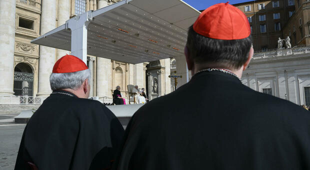 Cardinale abusò di una minore 35 anni fa, potrà però entrare al Conclave ma non dire messa fuori dalla diocesi